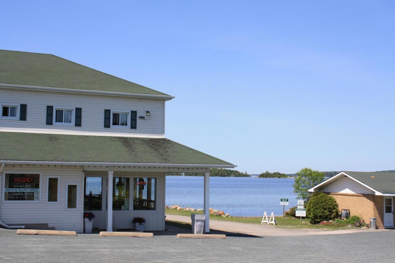 Carolyn Beach Inn Thessalon Exterior foto